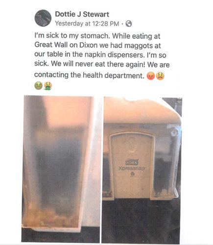 中國僑網(wǎng)史都華特在長城自助中餐館用餐時(shí),于臉書貼文表示餐巾盒內(nèi)有蛆。(美國《世界日?qǐng)?bào)》 律師提供)