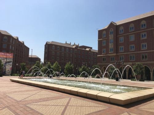 中國僑網(wǎng)資料圖:美國南加大校園。(美國《世界日報》/記者張越 攝)