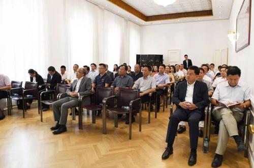 中國僑網(wǎng)現(xiàn)場照片。