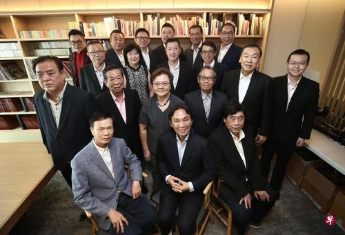 中國僑網(wǎng)南華潮劇社的董事會陣容強大。(新加坡《聯(lián)合早報》/陳淵莊 攝)