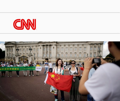 中國游客去年在國外的消費金額達2150億美元,同比增長53%。(網(wǎng)頁截圖)