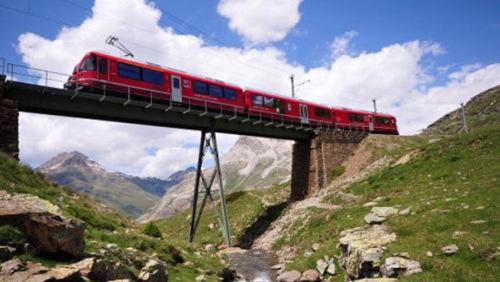 瑞士湖光山色吸引中國游客(圖片來源:法國國際廣播電臺網(wǎng)站)