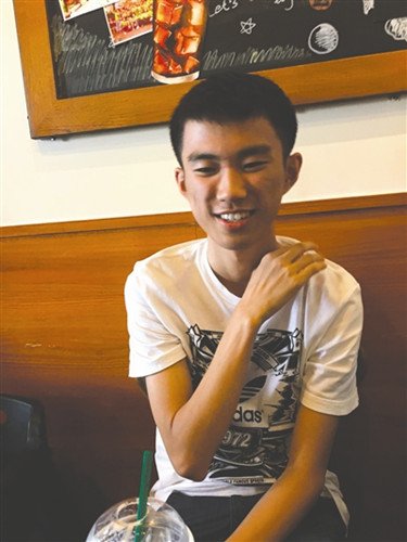 黎煜恒生前照片