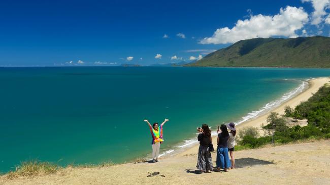 中國(guó)僑網(wǎng)(《郵政快報(bào)》 供圖)