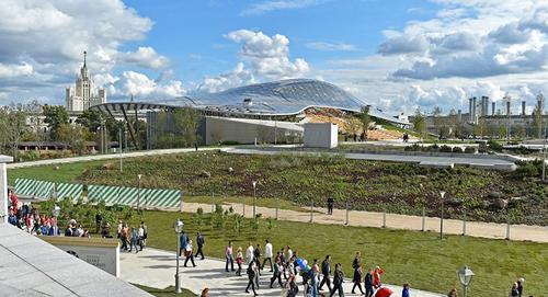 中國僑網(wǎng)莫斯科中心新公園。(俄羅斯衛(wèi)星通訊社)