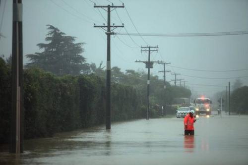 中國僑網(wǎng)風暴下的新西蘭山村(新西蘭先驅(qū)報中文網(wǎng))