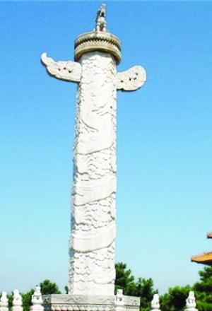 中國僑網(wǎng)北京故宮的華表是古漢字“生”的模型。