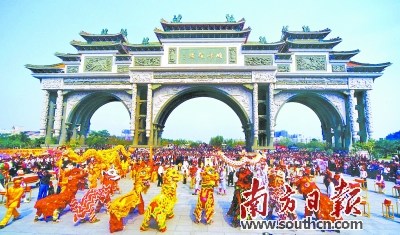 中國僑網(wǎng)順德的發(fā)展與海外鄉(xiāng)親的幫助分不開。