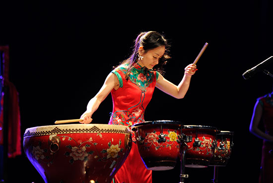 中國(guó)僑網(wǎng)民樂演奏《花好月圓》