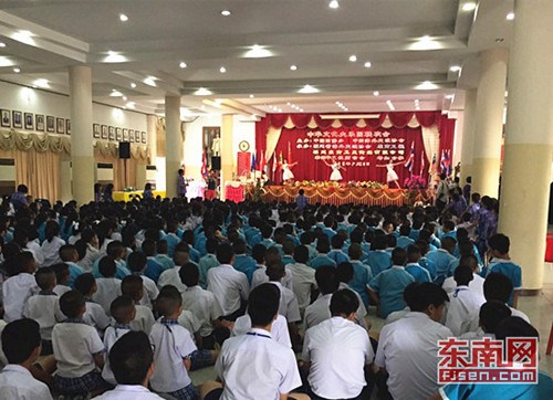 交流團(tuán)在清邁演出現(xiàn)場