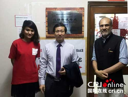 馬占武視察印度漢語水平考試考點