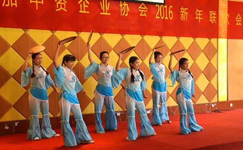 舞蹈《茶山情歌》