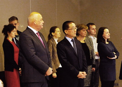 黃大使出席斯特拉京什大學(xué)元宵節(jié)聯(lián)歡會(huì)