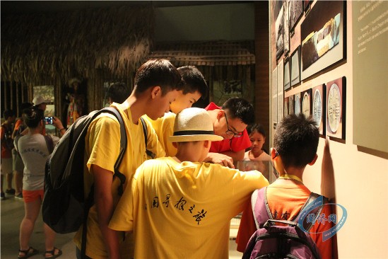營員們參觀訪問博物館
