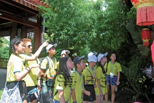 營(yíng)員們?cè)诒焙J虚_展夏令營(yíng)活動(dòng)。(陸威