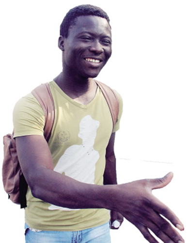 貝寧小伙張飛熱情友好。