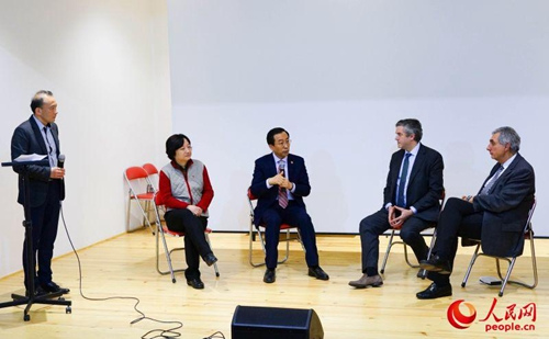 中國(guó)僑網(wǎng)“一帶一路”中法高等教育研討現(xiàn)場(chǎng)