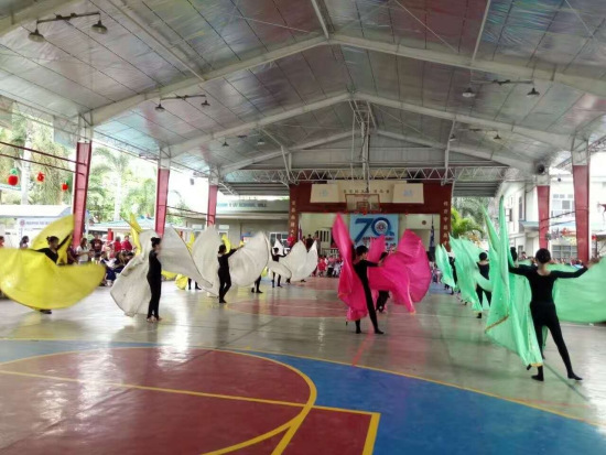 中國僑網(wǎng)舞蹈表演