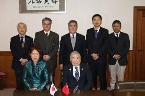 中國(guó)僑網(wǎng)合影