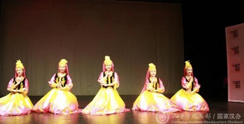 中國僑網(wǎng)演出現(xiàn)場