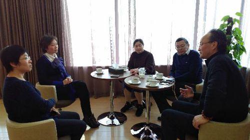 中國僑網(wǎng)座談現(xiàn)場