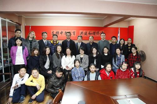 中國(guó)僑網(wǎng)合影