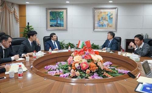 中國僑網(wǎng)會談現(xiàn)場