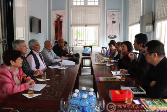 中國僑網(wǎng)座談現(xiàn)場