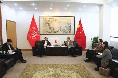 中國僑網(wǎng)會談現(xiàn)場