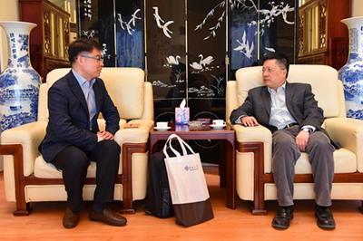 中國僑網(wǎng)會談現(xiàn)場