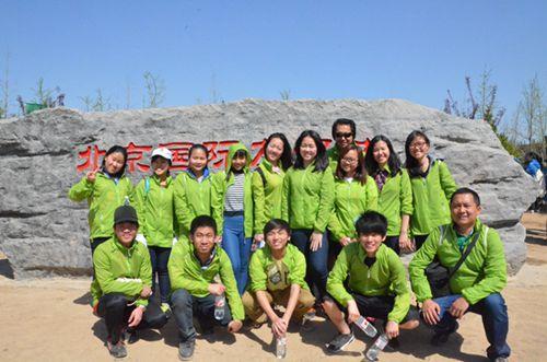 中國僑網(wǎng)合影