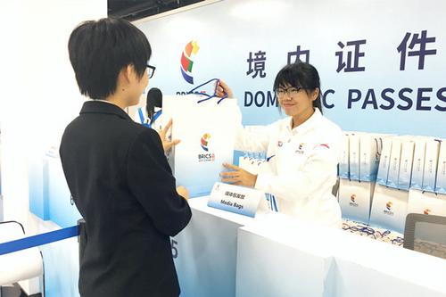 中國僑網(wǎng)服務(wù)廈門會(huì)晤中的陳美雯