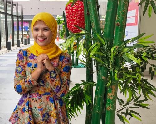 中國僑網(wǎng)拉絲達(dá)祝人們新春快樂。(馬來西亞《星洲日報(bào)》)