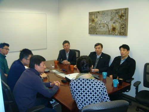 中國(guó)僑網(wǎng)聽(tīng)取江蘇省產(chǎn)業(yè)技術(shù)國(guó)際研究院美國(guó)硅谷分院院長(zhǎng)王嵐有關(guān)情況介紹