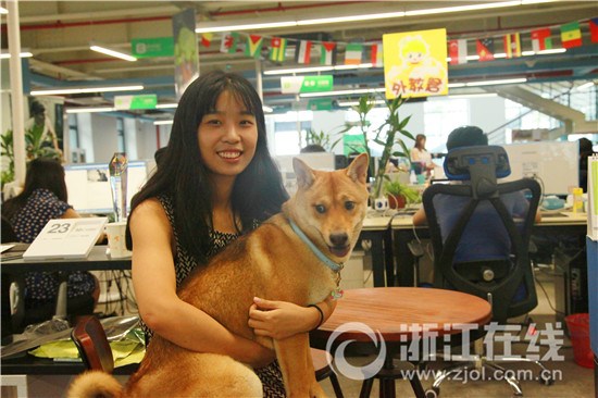 杭州奔美信息技術(shù)有限公司業(yè)務(wù)經(jīng)理黃佳佳,黨齡7年 攝影/王作鵬