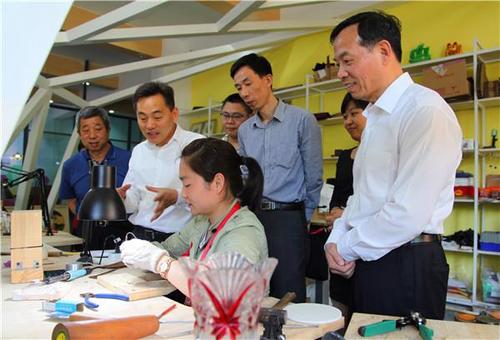 中國(guó)僑網(wǎng)參觀武進(jìn)工業(yè)設(shè)計(jì)園