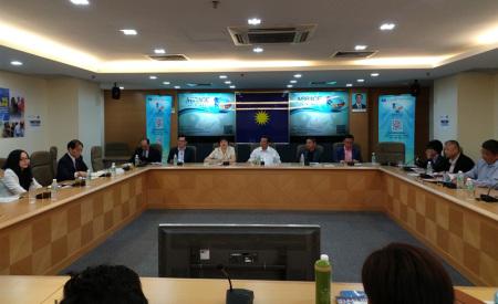 中國僑網(wǎng)資料圖:天津僑務(wù)代表團(tuán)出訪推介“華博會”(圖片來源:天津市僑辦)