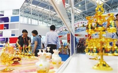 中國(guó)僑網(wǎng)華博會(huì)首日簽約項(xiàng)目198個(gè)