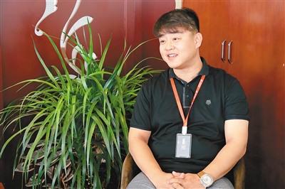 中國(guó)僑網(wǎng)陜西云起源電子商務(wù)有限公司總裁孫功鑫