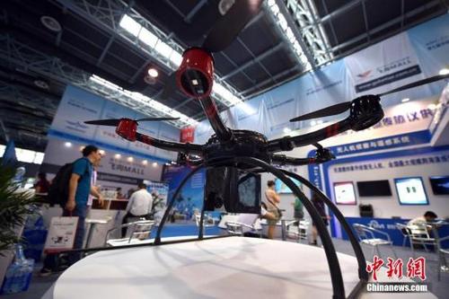 中國僑網(wǎng)資料圖:6旋翼無人機。中新網(wǎng)記者 金碩 攝