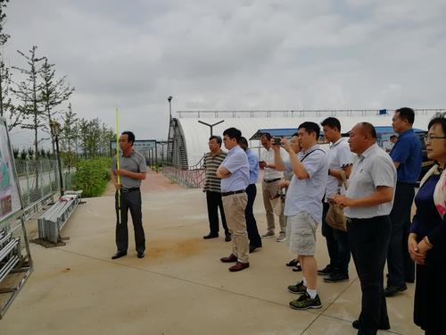 中國僑網(wǎng)僑資企業(yè)家考察馬市島。