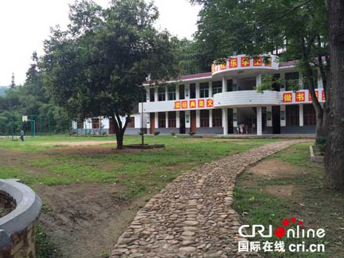 中國(guó)僑網(wǎng)培田小學(xué)(國(guó)際在線)