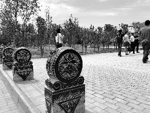 中國僑網(wǎng)十八里店鄉(xiāng)疏解后建成呂家營(yíng)海棠公園 王巍/攝