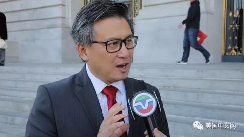 中國(guó)僑網(wǎng)江俊輝接受采訪(美國(guó)中文網(wǎng)官子俊攝)