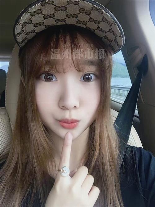 中國僑網(wǎng)陳笑嘯生活照