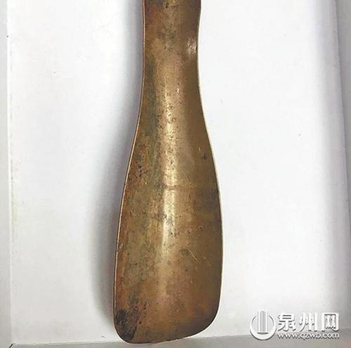 中國僑網(wǎng)銅質鞋拔