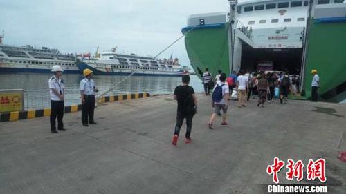 中國(guó)僑網(wǎng)瓊州海峽輪渡(資料圖) 張超 攝