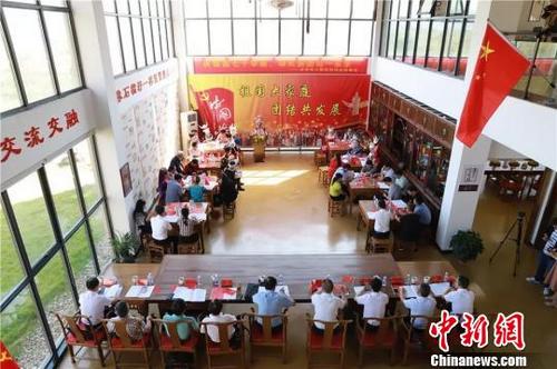 中國僑網(wǎng)浙江臺州少數(shù)民族創(chuàng)業(yè)故事會。臺州政協(xié)供圖
