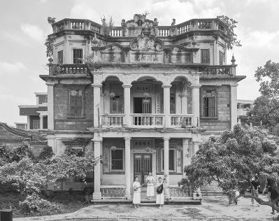 中國僑網(wǎng) 奎霞古街 游笑春 攝