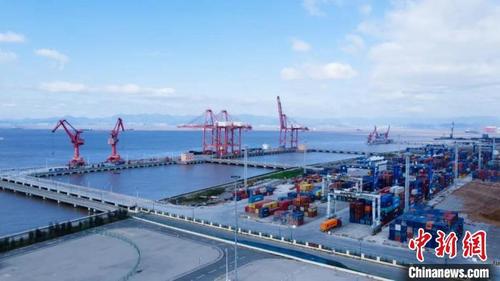 中國僑網(wǎng)浙江臺州玉環(huán)大麥嶼港 王惠 攝